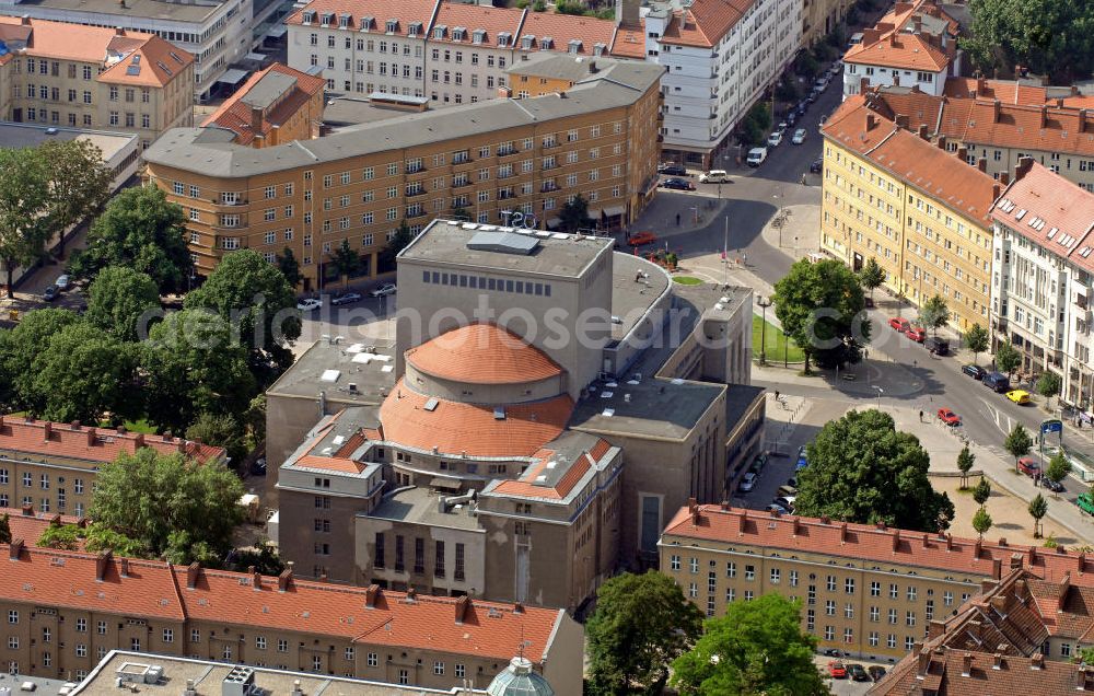 Berlin from the bird's eye view: Das Gebäude der Volksbühne am Rosa-Luxemburg-Platz. Es wurde von 1913 bis 1914 nach Plänen des Architekten Oskar Kaufmann am damaligen Bülowplatz errichtet. The building of the Volksbuhne am Rosa-Luxemburg-Platz.