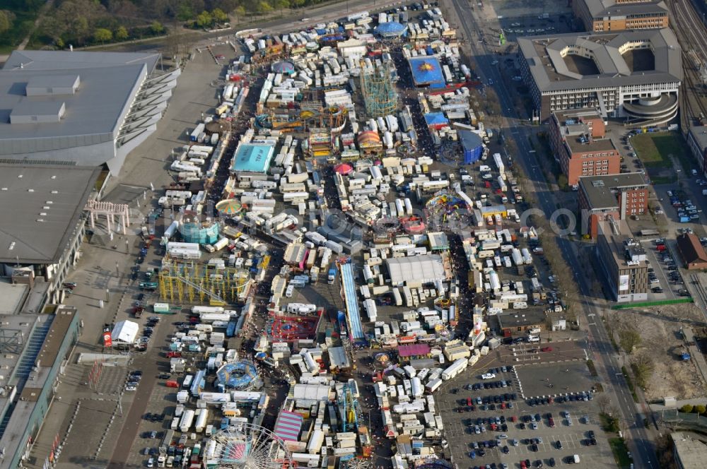 Aerial image Bremen - Hype Freimarkt in the city of Bremen