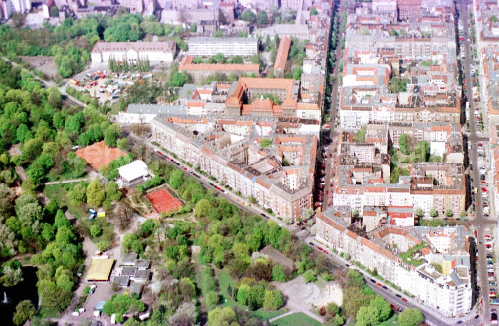 Berlin-Friedrichshain from the bird's eye view: Volkspark am Friedrichshain.