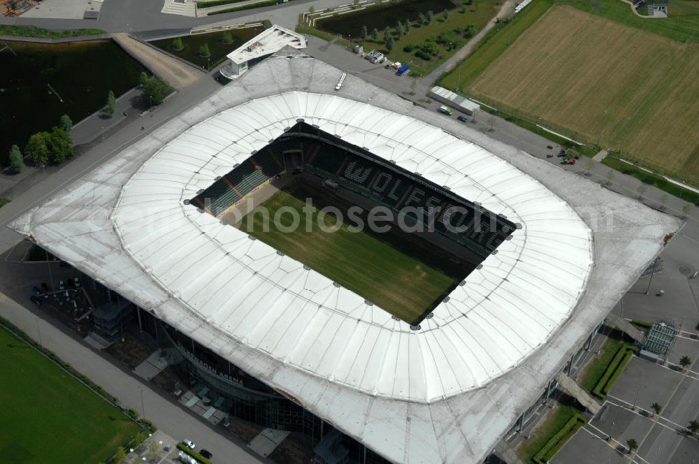 Wolfsburg from above - Blick auf die Volkswagen Arena in den Allerwiesen 1 in 38446 Wolfsburg. Das moderne Stadion ist Heimstätte des VfL Wolfsburg. View of the Volkswagen Arena in Wolfsburg Allerwiese 1 in 38 446. The modern stadium is home to VfL Wolfsburg.