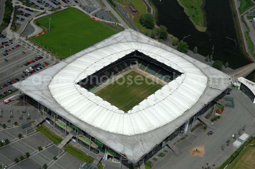 Wolfsburg from above - Blick auf die Volkswagen Arena in den Allerwiesen 1 in 38446 Wolfsburg. Das moderne Stadion ist Heimstätte des VfL Wolfsburg. View of the Volkswagen Arena in Wolfsburg Allerwiese 1 in 38 446. The modern stadium is home to VfL Wolfsburg.