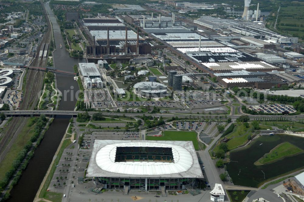 Wolfsburg from above - Blick auf die Volkswagen Arena in den Allerwiesen 1 in 38446 Wolfsburg. Das moderne Stadion ist Heimstätte des VfL Wolfsburg. View of the Volkswagen Arena in Wolfsburg Allerwiese 1 in 38 446. The modern stadium is home to VfL Wolfsburg.