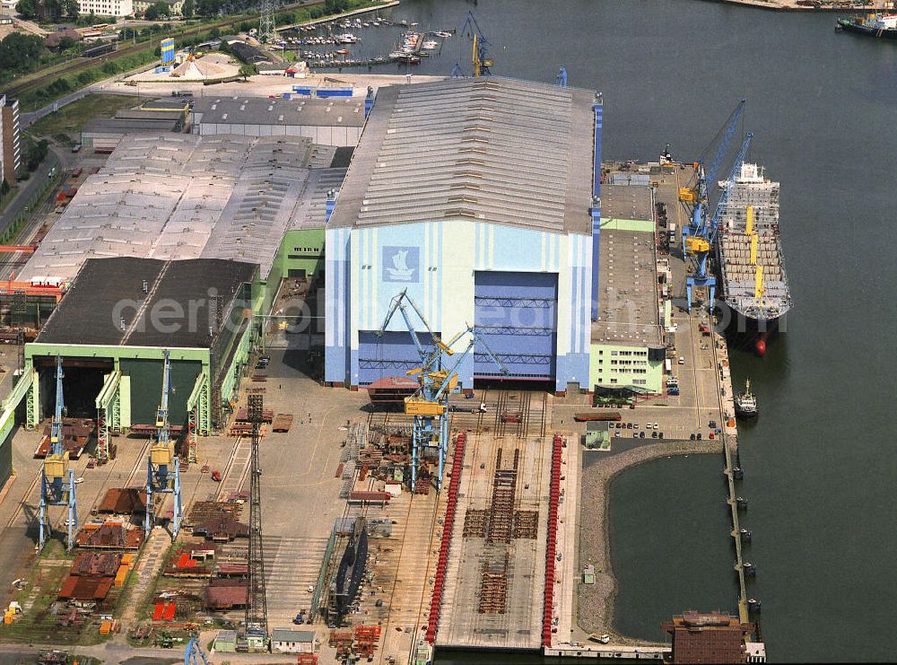 Stralsund from above - Blick auf die 1948 gegründete Volkswerft Stralsund GmbH. In ihr werden Container- und Spezialschiffe gebaut, sowie Reparaturarbeiten durchgeführt.View of the the Volkswerft Stralsund, founded in 1948 to be built in their container and specialized vessels, as well as repair work performed.