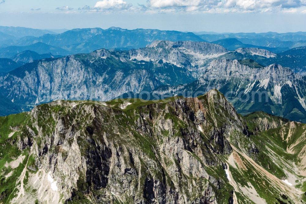 Aerial photograph Krumpen - Valley landscape surrounded by mountains in Krumpen in Steiermark, Austria