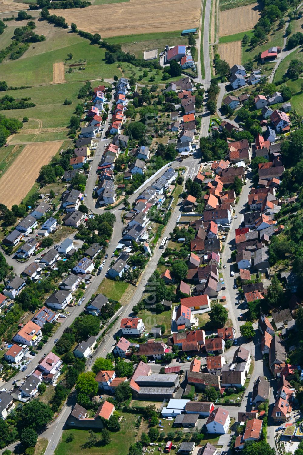 Bretten from above - Surrounded by forest and forest areas center of the streets and houses and residential areas on street Am Soellinger in the district Sprantal in Bretten in the state Baden-Wuerttemberg, Germany