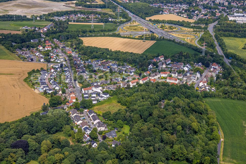 Castrop-Rauxel from above - Surrounded by forest and forest areas center of the streets and houses and residential areas on street Westheide in the district Dingen in Castrop-Rauxel at Ruhrgebiet in the state North Rhine-Westphalia, Germany