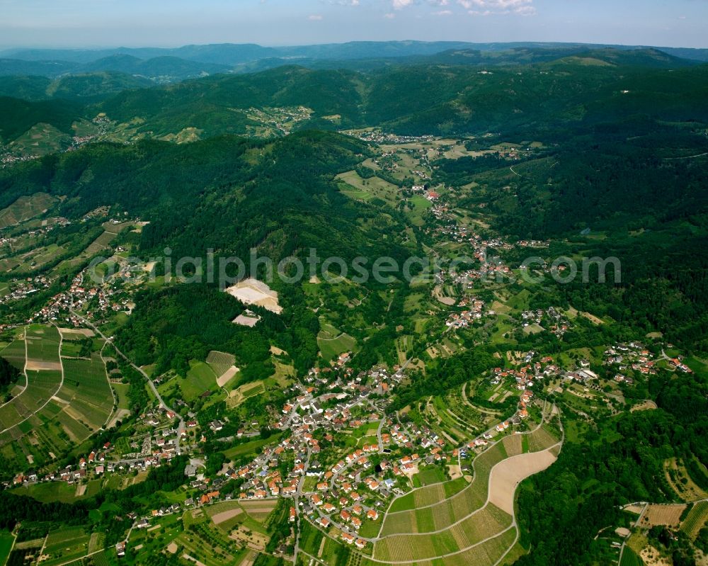 Neusatz from above - Surrounded by forest and forest areas center of the streets and houses and residential areas in Neusatz in the state Baden-Wuerttemberg, Germany