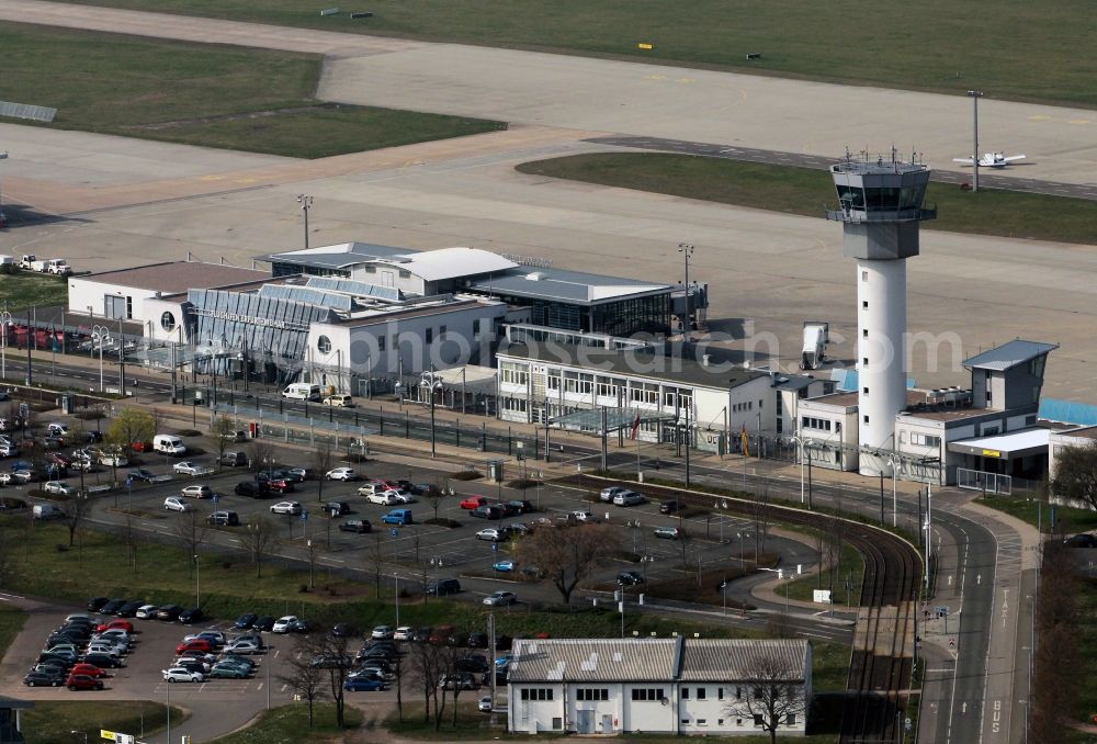 Aerial image Erfurt - Apron, terminal and taxiways at the airport Erfurt in Thuringia