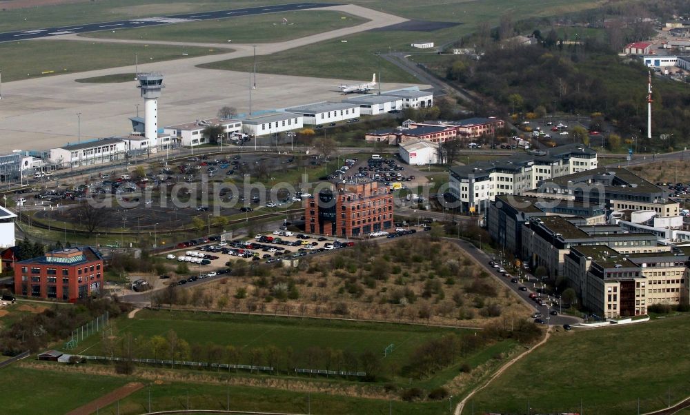 Erfurt from the bird's eye view: Apron, terminal and taxiways at the airport Erfurt in Thuringia