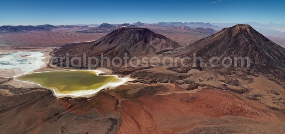 Atacama Wüste from the bird's eye view: Volcanoes and crater landscape of volcanoes Juriques and Licancabur next to the lakes Laguna Blanca and Laguna Verde in the Atacama Desert in Departamento de PotosA?, Bolivia