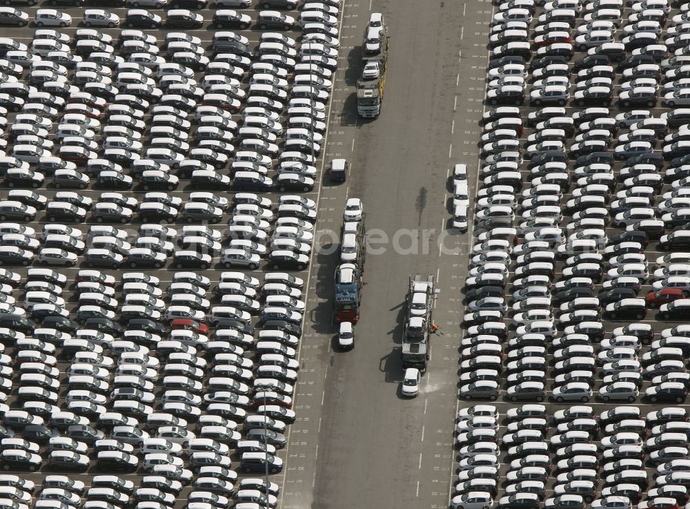 Aerial photograph Wolfsburg - View of the VW - factory premises research & development of Volkswagen AG in Wolfsburg in the state of Lower Saxony