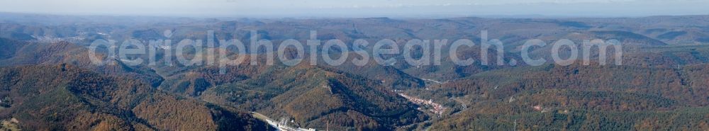 Aerial image Annweiler am Trifels - Forest and mountain scenery Pfaelzerwald in the district Sarnstall in Annweiler am Trifels in the state Rhineland-Palatinate