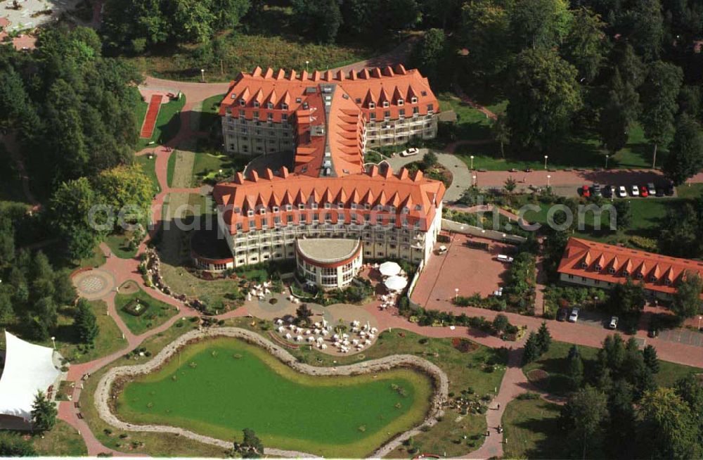 Wandlitz / Brandenburg from the bird's eye view: Waldsiedlung in Wandlitz / Brandenburg Blick auf Brandenburgklinik (Herzzentrum) Adresse: Brandenburg Klinik GmbH & Co. KG BGB Brandenburgallee 1 16321 Bernau - Waldsiedlung Tel.: 033397 / 3 - 0 Fax: 033397 / 3 - 33 - 44 Homepage: