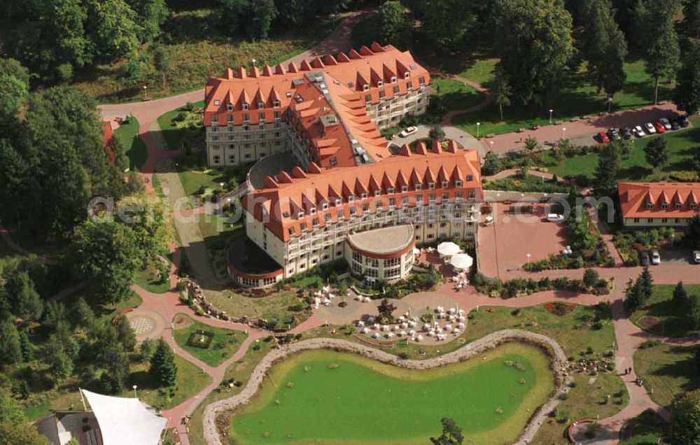 Aerial image Wandlitz / Brandenburg - Waldsiedlung in Wandlitz / Brandenburg Blick auf Brandenburgklinik (Herzzentrum) Adresse: Brandenburg Klinik GmbH & Co. KG BGB Brandenburgallee 1 16321 Bernau - Waldsiedlung Tel.: 033397 / 3 - 0 Fax: 033397 / 3 - 33 - 44 Homepage: