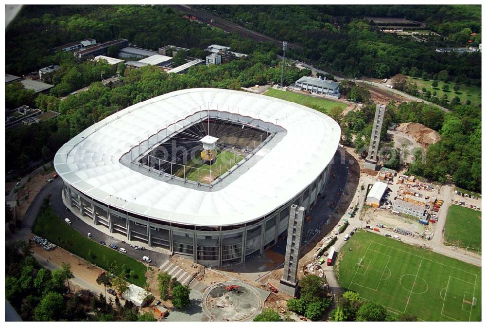 Frankfurt from above - Umbau des Waldstadions ( Commerzbank-Arena ) Frankfurt (Eintracht Frankfurt)an der Mörfelder Landstraße 362 in 60528 in Frankfurt/ Main durch die Firma MAX BÖGL, Schüßler Plan (Projektsteuerung), Architekten: gmp Gerkan, Marg & Partner Hamburg,