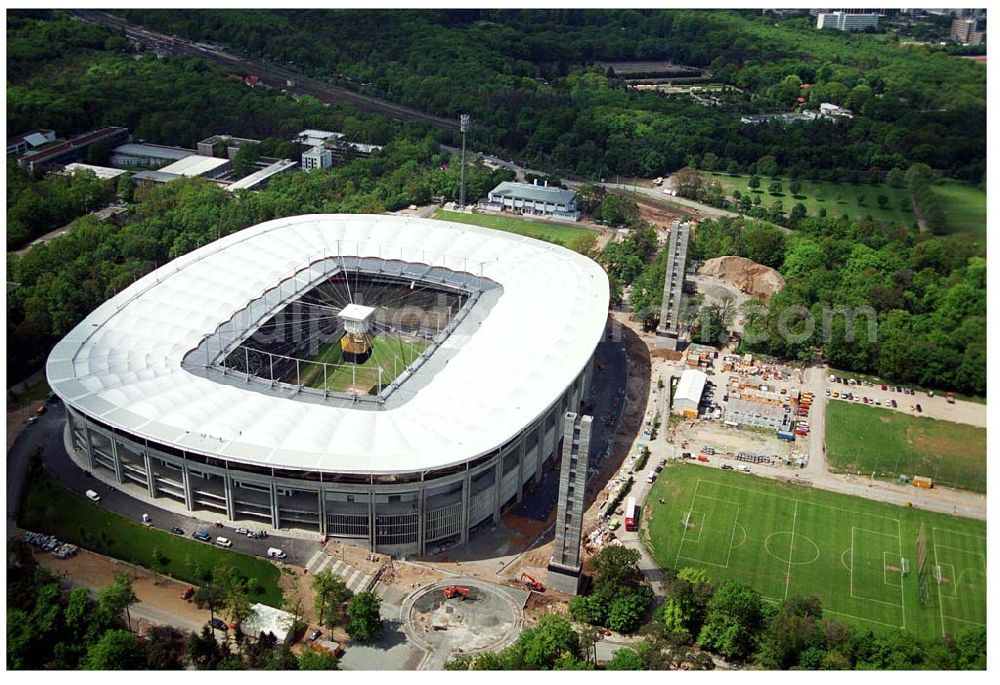 Aerial photograph Frankfurt - Umbau des Waldstadions ( Commerzbank-Arena ) Frankfurt (Eintracht Frankfurt)an der Mörfelder Landstraße 362 in 60528 in Frankfurt/ Main durch die Firma MAX BÖGL, Schüßler Plan (Projektsteuerung), Architekten: gmp Gerkan, Marg & Partner Hamburg,