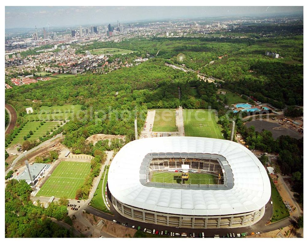 Frankfurt from above - Umbau des Waldstadions ( Commerzbank-Arena ) Frankfurt (Eintracht Frankfurt)an der Mörfelder Landstraße 362 in 60528 in Frankfurt/ Main durch die Firma MAX BÖGL, Schüßler Plan (Projektsteuerung), Architekten: gmp Gerkan, Marg & Partner Hamburg,