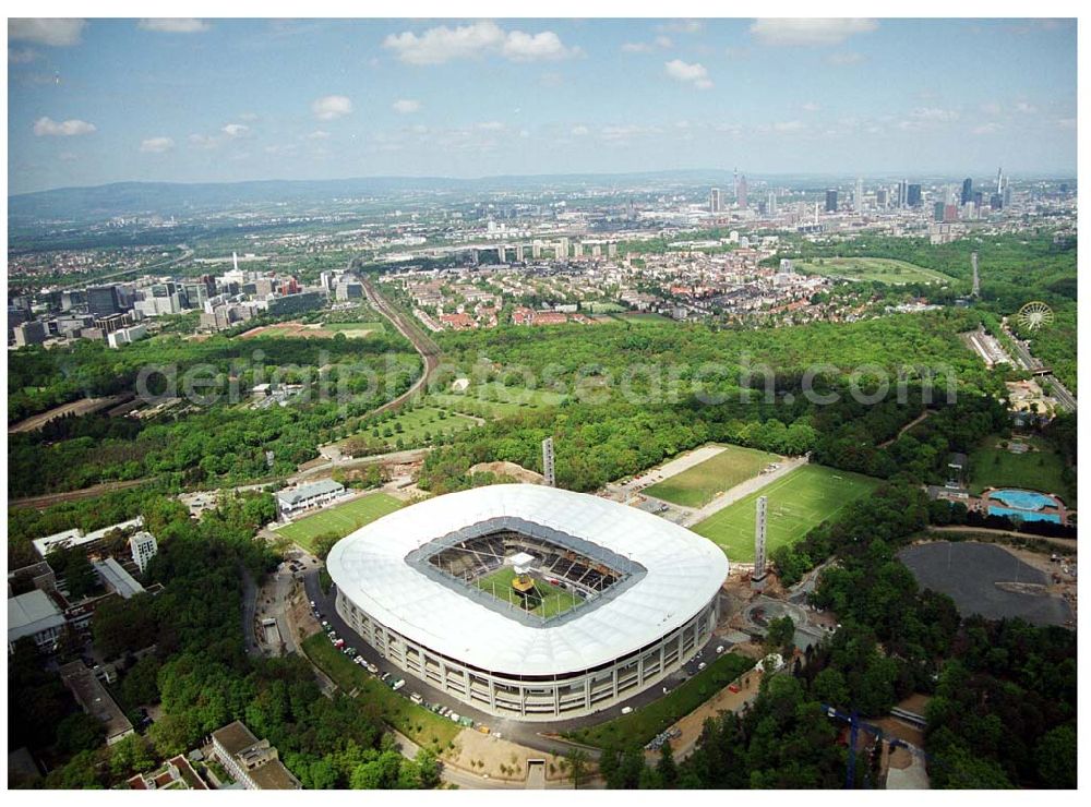 Frankfurt from above - Umbau des Waldstadions ( Commerzbank-Arena ) Frankfurt (Eintracht Frankfurt)an der Mörfelder Landstraße 362 in 60528 in Frankfurt/ Main durch die Firma MAX BÖGL, Schüßler Plan (Projektsteuerung), Architekten: gmp Gerkan, Marg & Partner Hamburg,