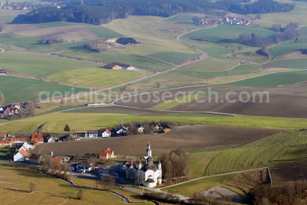 Aerial photograph Sielenbach - , Blick auf die Wallfahrtskirche Maria Birnbaum. Die barocke Wallfahrtskirche Maria Birnbaum wurde 1661 – 1668 als erste Kuppelkirche nördlich der Alpen errichtet. Kirche: Maria-Birnbaum -Straße 51, 86577 Sielenbach, Tel: 08258/ 9985-0, Fax: 08258/998510 Deutscher Orden: Klosterweg 1, 83629 Weyarn, Tel:08020/90 61 00, Fax: 08020/90 61 01.