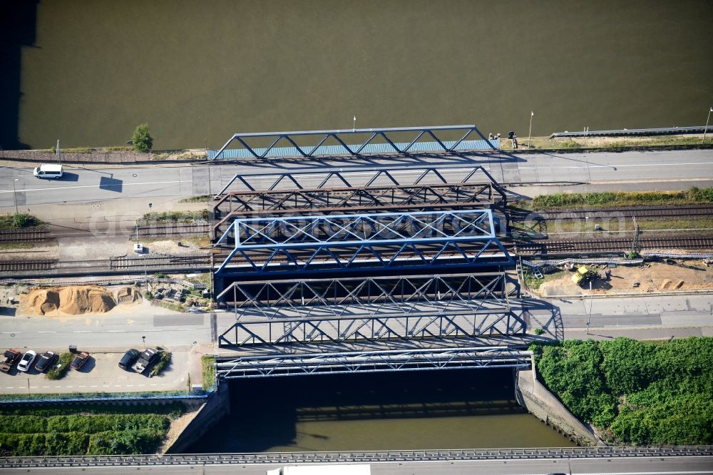 Aerial image Hamburg - Railway bridge Waltershof in Hamburg-Mitte / Waltershof. A project of the Hamburg Port Authority HPA