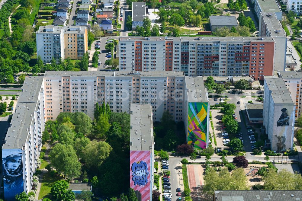 Berlin from above - Wall painting on prefabricated high-rise buildings in the residential area of an industrially manufactured prefabricated housing estate on Zossener Strasse - Alte Hellersdorfer Strasse in the Hellersdorf district in Berlin, Germany