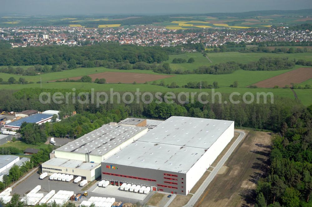 Langenselbold from the bird's eye view: Erweiterungsbau Logistiklager My Toys am Warenverteilzentrum Schwab im Gewerbegebiet Langenselbold. Ein Projekt der ECE Projektmanagement G.m.b.H & Co. KG. Annex building of the logistics centre My Toys at the distribution centre Schwab in the business park Langenselbold. A project of ECE Projektmanagement G.m.b.H & Co. KG.