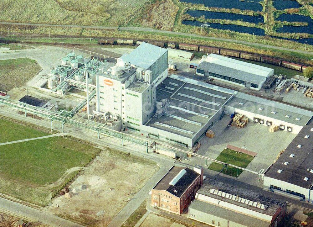 Genthin from the bird's eye view: Waschmittelwerk der HENKEL AG (SPEE-Werk) in Genthin - Sachsen - Anhalt.