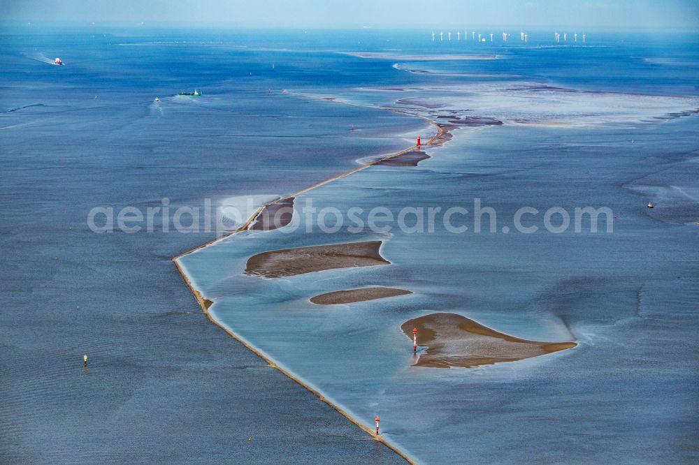 Wurster Nordseeküste from the bird's eye view: Water fairway of the Outer Weser Outer Weser in the Wadden Sea on the Wurster North Sea coast in the state Lower Saxony, Germany