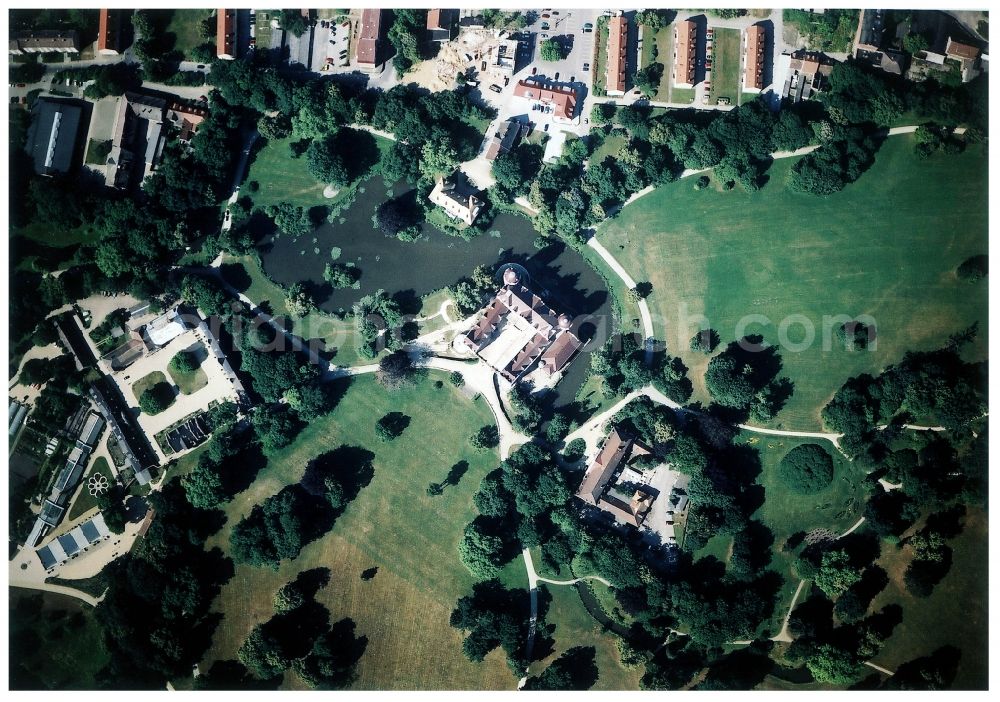 Aerial image Bad Muskau - Building and castle park systems of water castle on Schlossstrasse in Fuerst-Pueckler-Park in Bad Muskau in the state Saxony, Germany