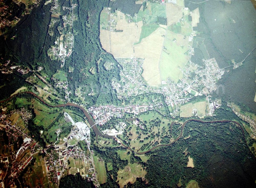 Aerial photograph Bad Muskau - Building and castle park systems of water castle on Schlossstrasse in Fuerst-Pueckler-Park in Bad Muskau in the state Saxony, Germany