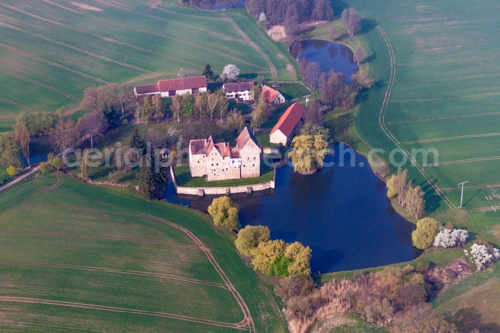 Sulzdorf an der Lederhecke from the bird's eye view: Building and castle park systems of water castle Brennhausen in the district Brennhausen in Sulzdorf an der Lederhecke in the state Bavaria, Germany