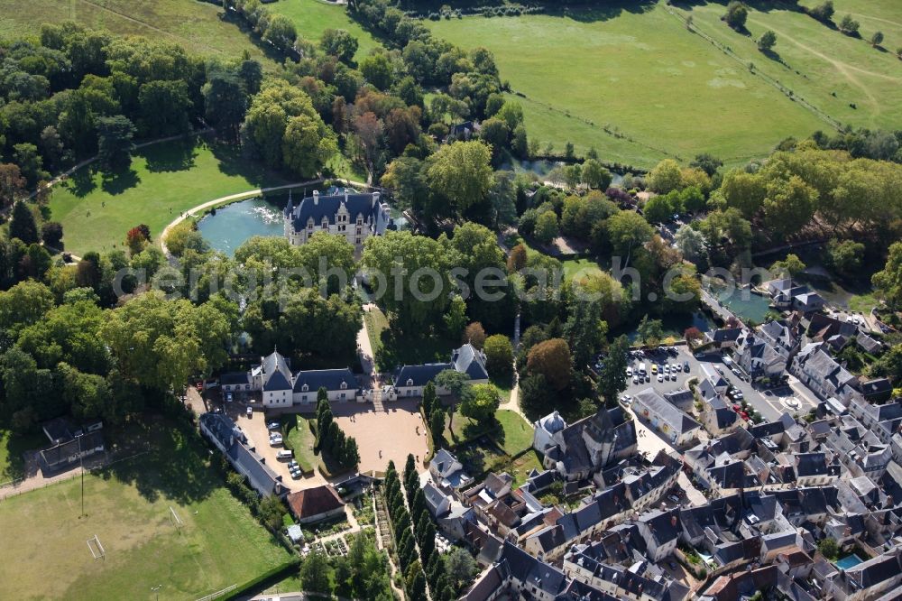 Azay le Rideau from the bird's eye view: Building and castle park systems of water castle Chateau Azay le Rideau in Azay le Rideau in Centre-Val de Loire, France. The two-wing Renaissance building is one of the best known and most beautiful castles of the Loire Region, although it is on the river Indre