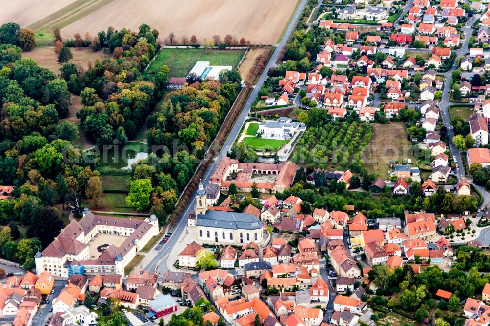 Aerial image Wiesentheid - Building and castle park systems of water castle Graf Schoenborn in Wiesentheid in the state Bavaria, Germany