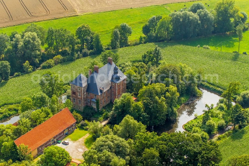 Welver from above - Building and castle park systems of water castle Haus Nehlen in Welver in the state North Rhine-Westphalia