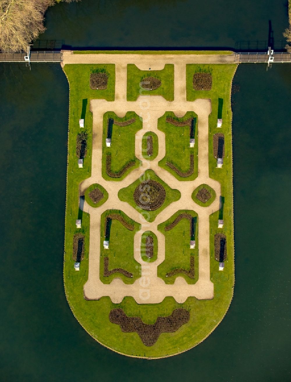 Isselburg from above - Building and castle park systems of water castle Museum Wasserburg Anholt in Isselburg in the state North Rhine-Westphalia