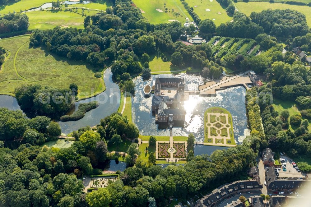 Isselburg from above - Building and castle park systems of water castle Museum Wasserburg Anholt in Isselburg in the state North Rhine-Westphalia