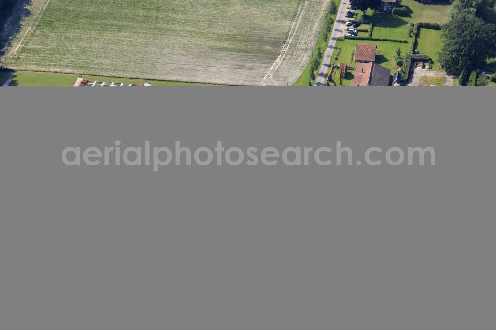 Aerial image Raesfeld - Building and castle park systems of water castle Raesfeld on street Freiheit in Raesfeld in the state North Rhine-Westphalia, Germany