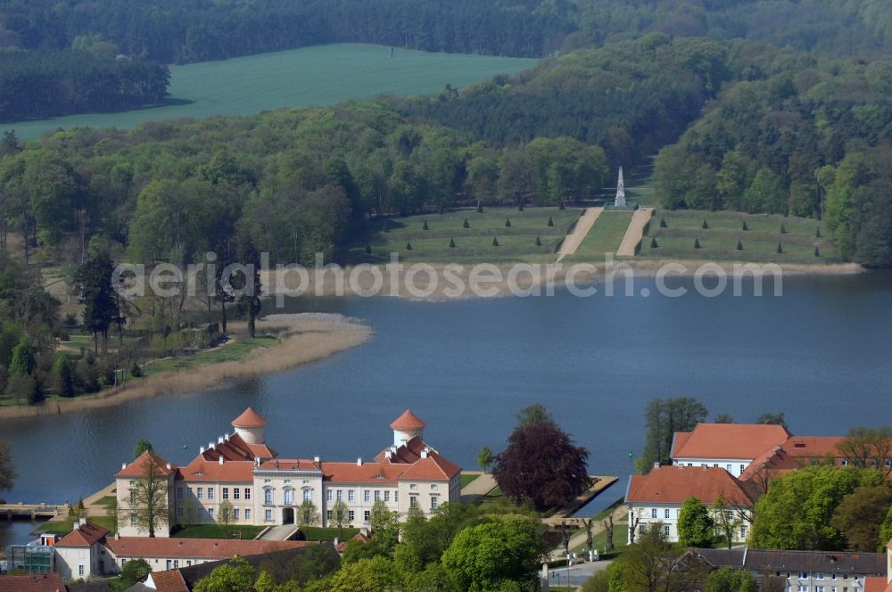 Rheinsberg from above - Building and castle park systems of water castle Rheinsberg in Rheinsberg in the state Brandenburg