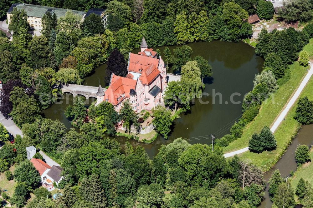 Taufkirchen (Vils) from the bird's eye view: Building and castle park systems of water castle Taufkirchen in Taufkirchen (Vils) in the state Bavaria, Germany