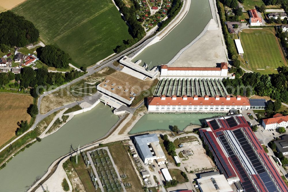 Töging am Inn from the bird's eye view: Building and dams of the waterworks and hydroelectric power plant in Toeging am Innkanal in the state of Bavaria, Germany