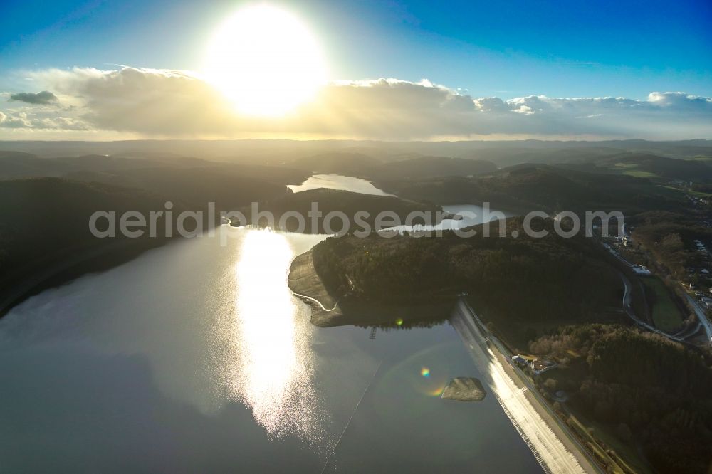 Attendorn from above - Low water level and lack of water caused the shoreline areas to be exposed of Biggetalsperre in Attendorn in the state North Rhine-Westphalia, Germany