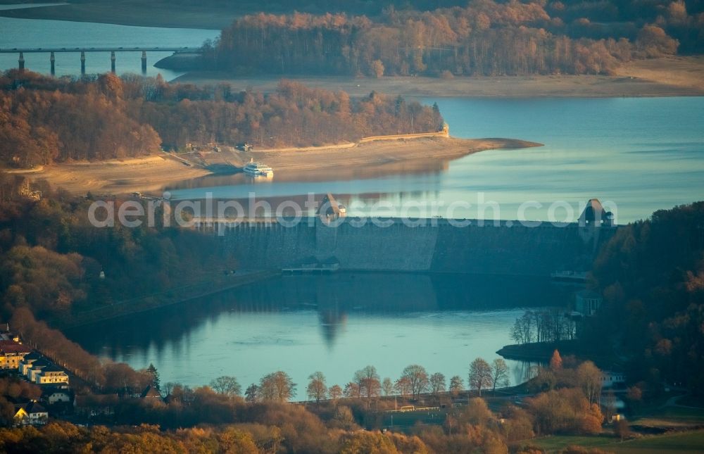 Möhnesee from above - Low water level and lack of water caused the shoreline areas to be exposed of Stausees on Moehnetalsperre in Moehnesee in the state North Rhine-Westphalia, Germany