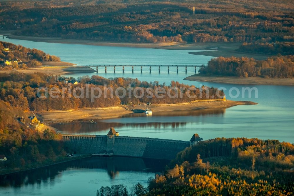 Möhnesee from above - Low water level and lack of water caused the shoreline areas to be exposed of Stausees on Moehnetalsperre in Moehnesee in the state North Rhine-Westphalia, Germany