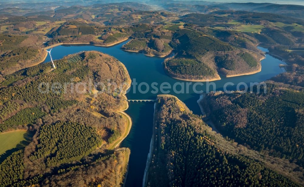 Lüdenscheid from above - Low water level and lack of water caused the shoreline areas to be exposed of Versetalsperre in Luedenscheid in the state North Rhine-Westphalia, Germany