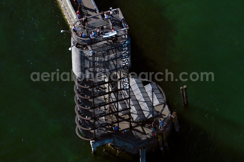 Friedrichshafen from the bird's eye view: Water surface at the seaside mole of in Friedrichshafen in the state Baden-Wuerttemberg, Germany