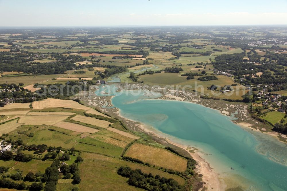 Aerial image Saint-Briac-sur-Mer - Water surface at the bay along the sea coast at the river Le Drouet in Saint-Briac-sur-Mer in Brittany, France