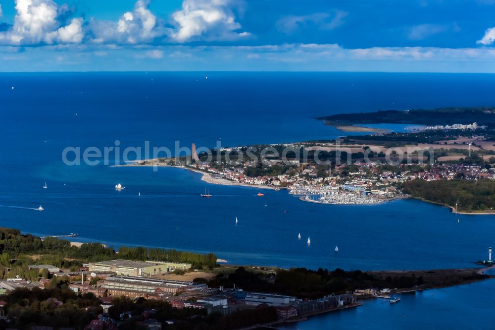 Aerial photograph Laboe - Water surface on the sea coast in the Kiel Fjord between Holtenau and Laboe in the state Schleswig-Holstein, Germany