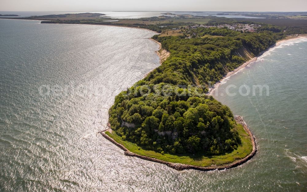 Aerial photograph Göhren - Water surface at the seaside the Baltic Sea in Goehren in the state Mecklenburg - Western Pomerania