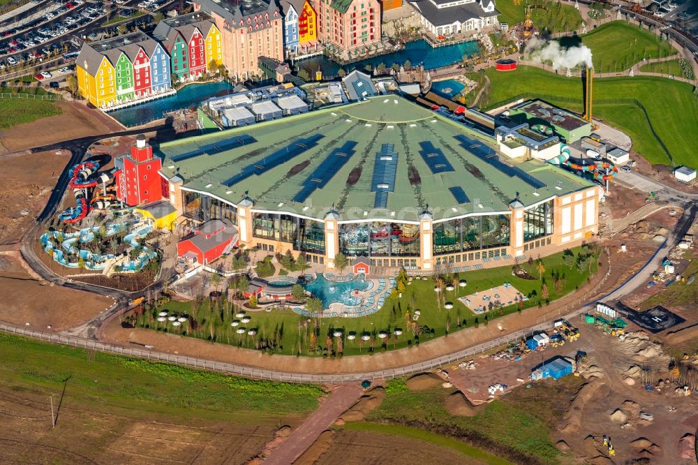 Aerial image Rust - Construction for the new building of the spa and swimming pool at the swimming pool of Recreation Europa-Park in Rust in the state Baden-Wurttemberg