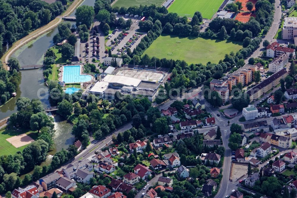 Aerial photograph Fürstenfeldbruck - Waterslide on Swimming pool of the Amperoase in Fuerstenfeldbruck in the state Bavaria, Germany